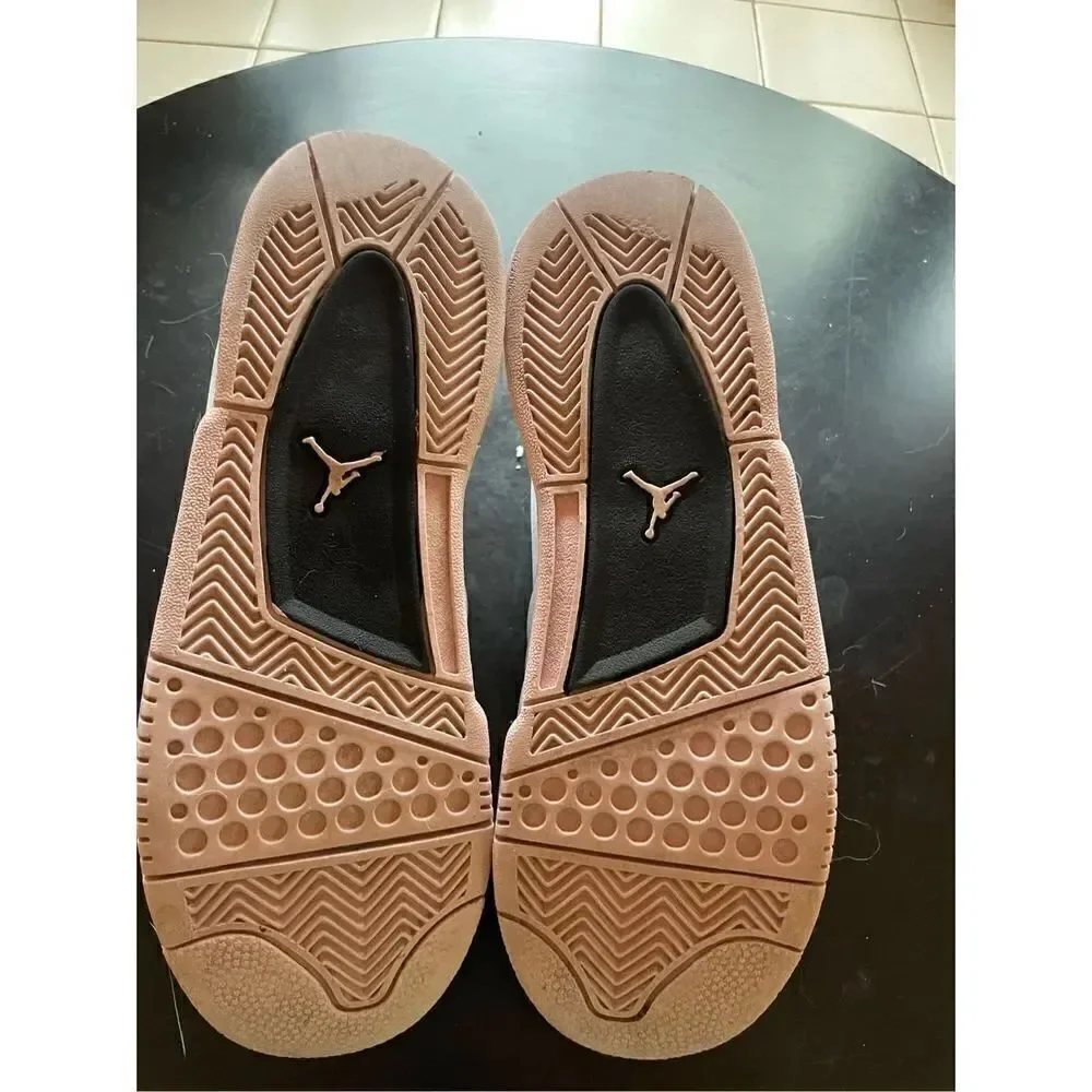 Jordan Shoes (SZ 4Y)